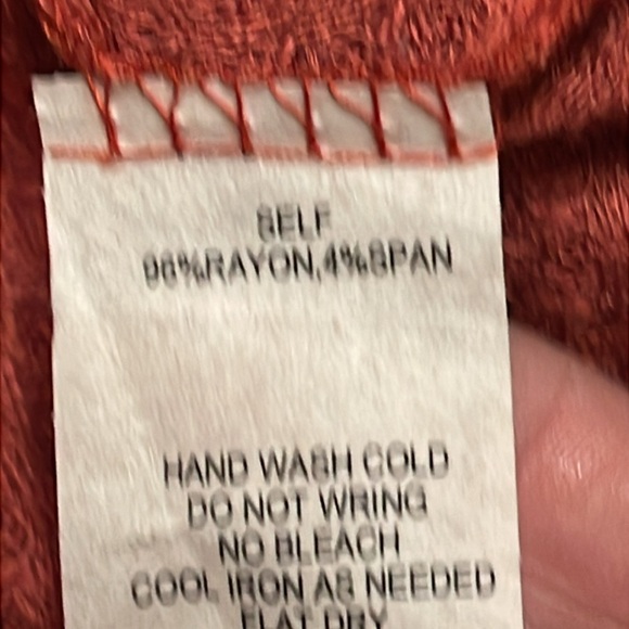 ‼️NWT:P.S. Kate Take A Hint Cold Shoulder Thermal Top - Picture 5 of 5